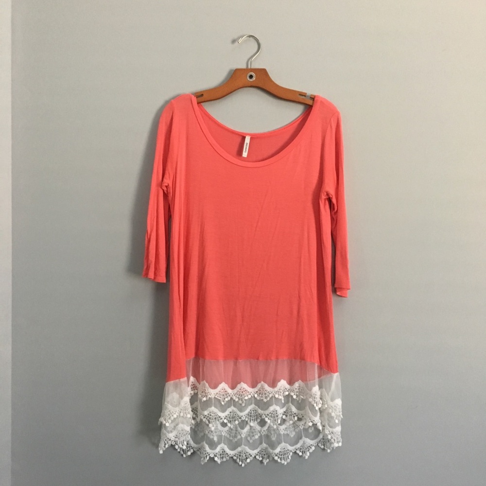 Brenda’s Coral and Lace Trim 3/4 Sleeve Tunic